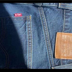 Levi's 70's High Rise Flare Jeans (LIKE NEW)